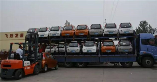 電動(dòng)轎車(chē)