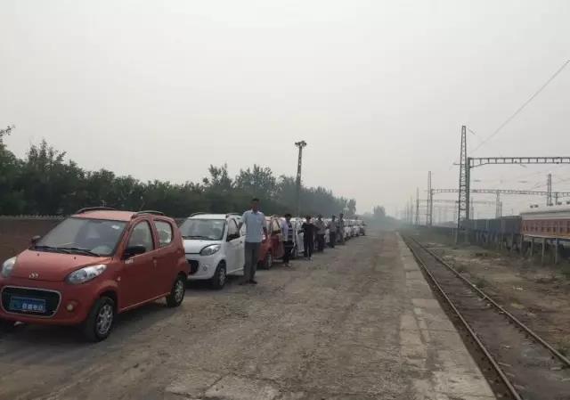 躍迪電動(dòng)汽車(chē)批量發(fā)車(chē)貴州貴陽(yáng)——躍迪發(fā)力鐵路貨物運(yùn)輸，及時(shí)滿足用戶需求