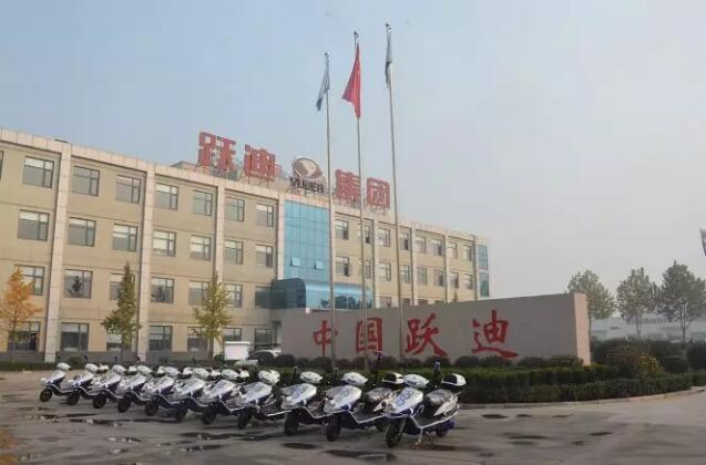 電動巡邏摩托車發(fā)車現場